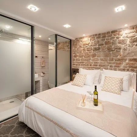 Ziggy Star In Diocletian Palace Pensionat Split