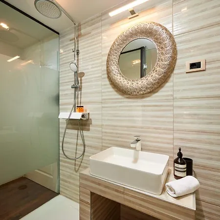 Ziggy Star In Diocletian Palace Gasthof Split