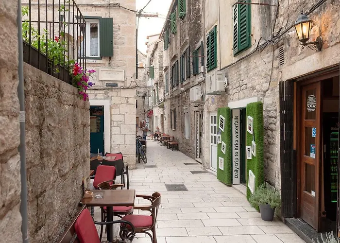 Ziggy Star In Diocletian Palace Πανσιόν 3*