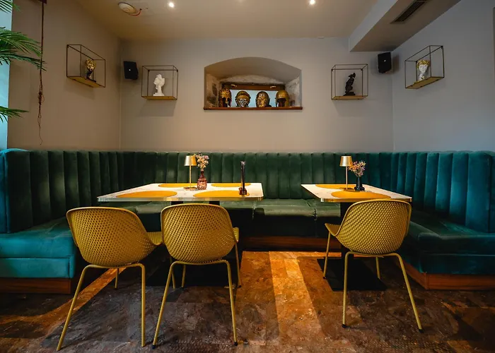 Ziggy Star In Diocletian Palace 3* Сплит